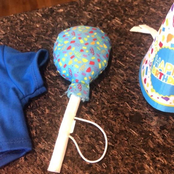 Build a bear Happy Birthday Outfit with shoes and accessories. Like new - Picture 5 of 7
